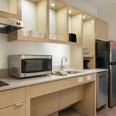 Towneplace Suites By Marriott Hadley Amherst Экстерьер фото