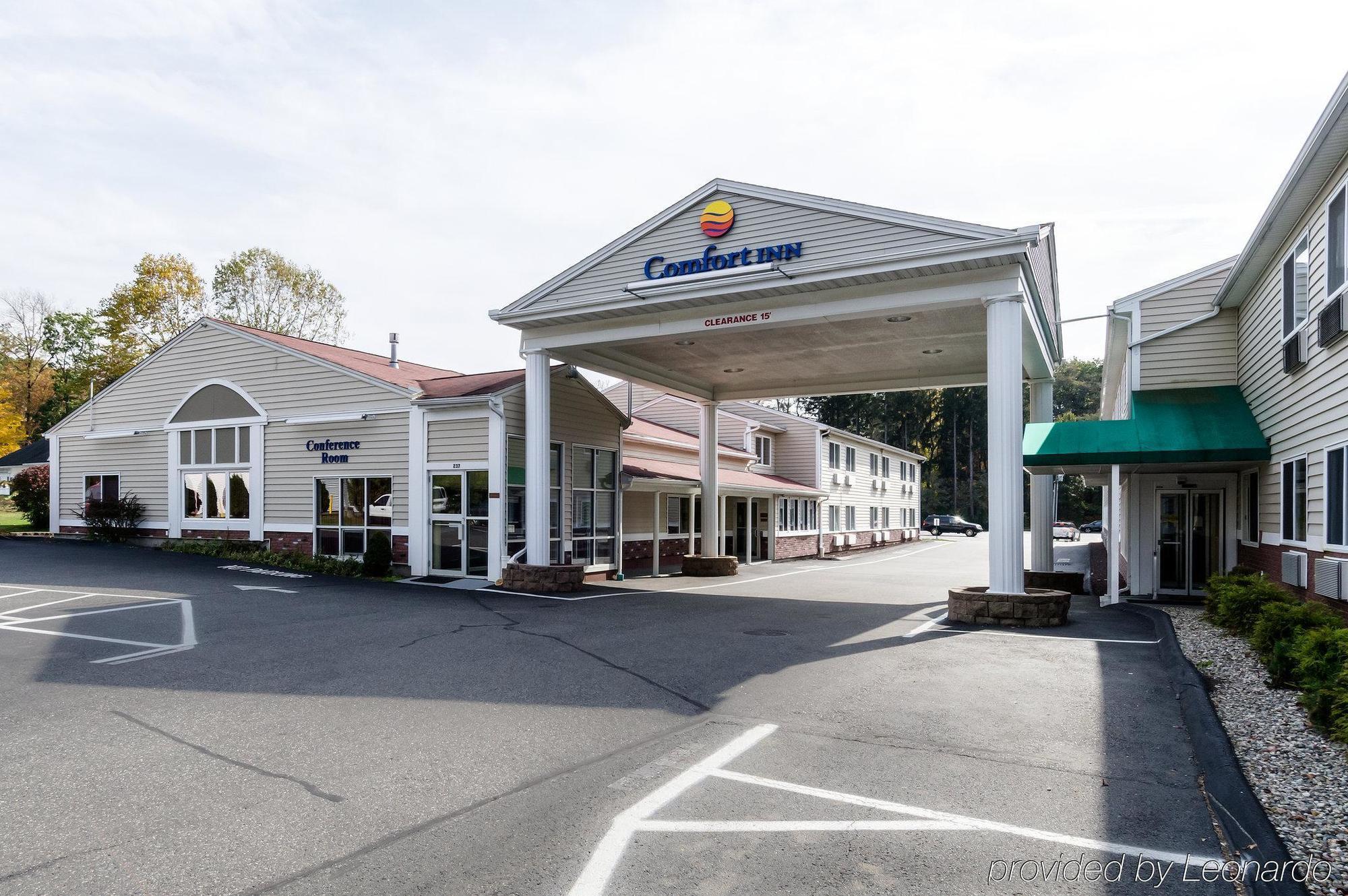 Towneplace Suites By Marriott Hadley Amherst Экстерьер фото
