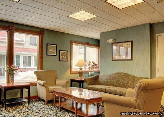 Towneplace Suites By Marriott Hadley Amherst Экстерьер фото