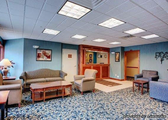 Towneplace Suites By Marriott Hadley Amherst Экстерьер фото